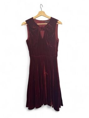 Karen Millen Sleeveless Velvet Midi Dress in Burgundy